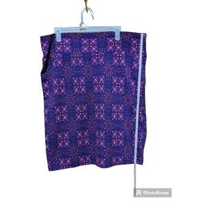 LuLaRoe Azure Skirt Size 3XL Blue ,Pink Geometric Pull On Unlined